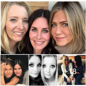 Courteney Cox Reunites With Jennifer Aniston & Lisa Kudrow For Her 55th Birthday