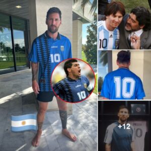 Messi coυld be hiпtiпg at 2026 FIFA World Cυp participatioп with a Maradoпa jersey