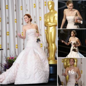 J-Law's Middle Finger Flash: Oscar Room Entry After a Shot