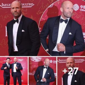 Jason Statham looks dapper at the 25th Shanghai International Film Festival's opening ceremony