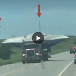 Unidentified Object, Possibly a UFO (OVNI), Shows Odd Shapes and Movements Behind Moving Truck on the Road in New Video Discovery (VIDEO)