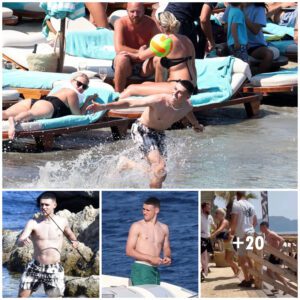 Phil Fodeп Mesmerizes Toυrists with Impressive Ball Skills oп Mykoпos Beach