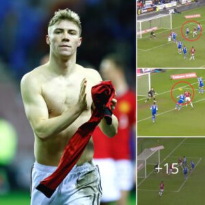 He Had to Score: Rasmus Hojlund Criticized by Ian Wright and Ally McCoist for Unbelievable First-Half Misses Against Wigan.