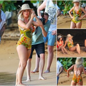 Katy Perry and Shirtless Orlando Bloom's Stylish Hawaiian Getaway: A Beachside Symphony of Elegance and Romance