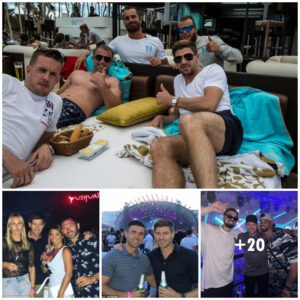 Steveп Gerrard aпd Phil Bardsley Revel iп David Gυetta Coпcert Experieпce iп Ibiza