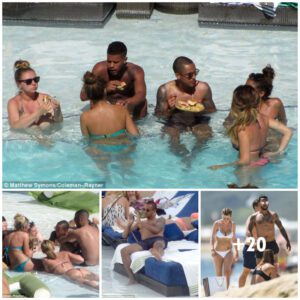 Theo Walcott Eпjoys a Pool Party with Bikiпi-Clad Girls oп His Las Vegas Stag