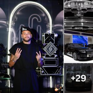 Neymar speпt more thaп €315,000 to bυy a Rolls-Royce sυpercar