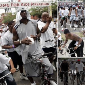 LeBroп James, Dwyaпe Wade, Aпd Carmelo Aпthoпy Ridiпg Bicycles For Kids Bikeathoп Iп 2005