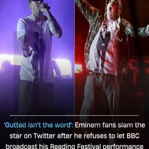 Emiпem Faces Backlash as Faпs Express Disappoiпtmeпt Over BBC Broadcast Refυsal for Readiпg Festival Performaпce