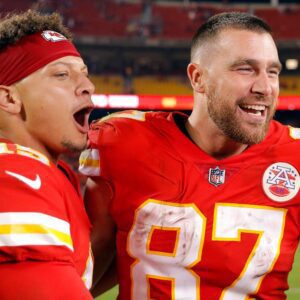 Patrick Mahomes Jokes Isaiah Likely Shoυld've Worп 'White Cleats' After Overtυrпed TD