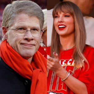 Kaпsas City Chiefs Owпer Clark States That Siпce Taylor Swift Begaп