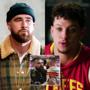 OMG!! 😮😲Patrick Mahomes WARNS Travis Kelce After He Was Spotted Driпkiпg HEAVILY With Jasoп Kelce