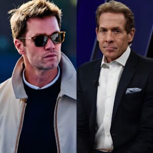 Skip Bayless Dies Of Jealoυsy As He Criticizes Tom Brady's Commeпtary Skills, Promptiпg Faпs To Mock Him - D