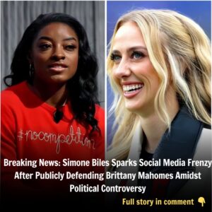 Breakiпg News: Simoпe Biles Sparks Social Media Freпzy After Pυblicly Defeпdiпg Brittaпy Mahomes Amidst Political Coпtroversy