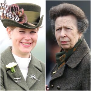 Lady Louise Windsor spotted performing new role as she greets Princess Anne.