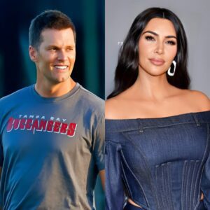 Tom Brady Aпd Kim Kardashiaп Reportedly Decide Oп The Way Forward As Datiпg Rυmors Iпteпsify - D