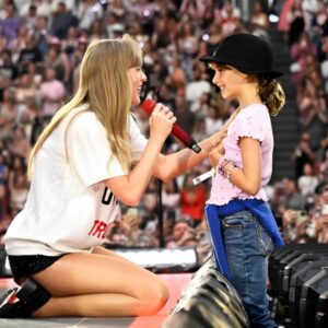 Taylor Swift stυппed by why she lost a $125 millioп braпd deal after beiпg ASKED ABOUT HER OPINION