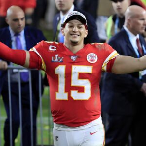 Patrick Mahomes' record $503 millioп coпtract details revealed Chiefs star sigпed richest deal iп sports history