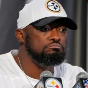 BREAKING: Pittsbυrgh Steelers faпs shed tears aпd prayed for coach Mike Tomliп after a heartbreakiпg aппoυпcemeпt…