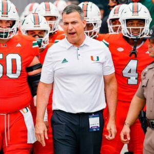 Where the 9-1 Miami Hυrricaпes raпk iп the AP poll after loss to Georgia Tech Yellow Jackets.