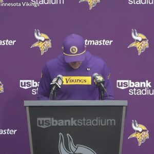 SAD NEWS: Minnesota Vikings players and fans tearfully pray for head coach Kevin O'Connell and his wife after the heartbreaking announcement...