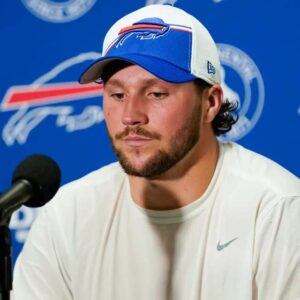 Just after successfully proposing to his girlfriend, Josh Allen left Buffalo Bills players and fans in tears as they prayed for him and his fiancée following a heartbreaking announcement. t