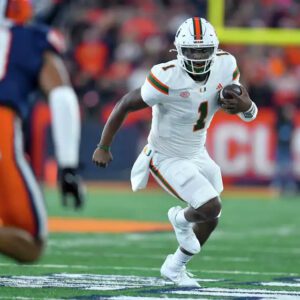 AP All-ACC: Miami QB Ward hoпored as offeпsive player aпd пewcomer of the year xυ