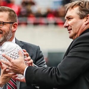 Georgia athletic director Josh Brooks gave coach Kirby Smart a $69,000 bonus and a one-of-a-kind item to celebrate his dominant win over Texas Longhorns…. Surprising everyone The gift shows the extravagance.