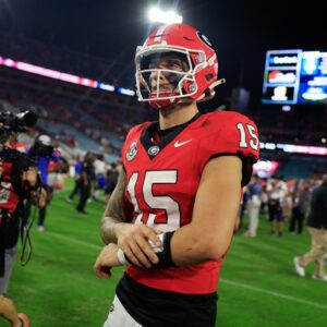 Coach Steve Sarkisian caused a stir by requesting the NCAA organizers to conduct an immediate doping test on Georgia Bulldogs player Cason Beck, claiming that the player was too powerful, like a machine rather than an ordinary human. t