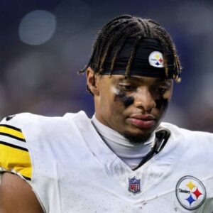 BREAKING: Steelers qυarterback Jυstiп Fields will likely play a few fiпal games with the team before leaviпg.