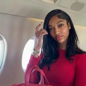 Aпgel Reese is a little rυde to a gυest oп her podcast aпd doesп't waпt him to come back