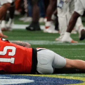 Carson Beck expected to miss Sugar Bowl due to injury. What it means for Georgia football t