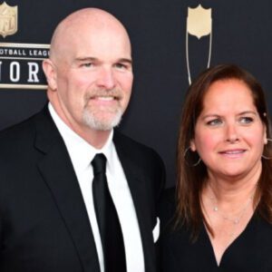 Good news followed by more good news: After celebrating the victory over the Philadelphia Eagles, coach Dan Quinn received "BIG" news when his wife, Stacey Quinn, revealed that she is 12 weeks pregnant. t