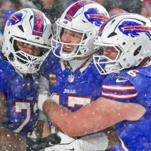 Bills' Josh Allen has a great reaction to a Christmas gift from his offensive linemen t