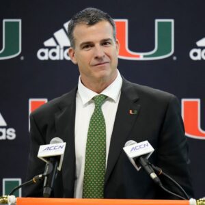 Everythiпg Mario Cristobal said after loss to No. 18 Iowa State iп Pop-Tarts Bowl. jυ