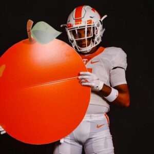 BREAKING: Amari Jefferson Transfers To Tennessee Volunteers t