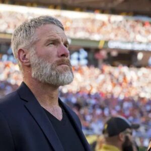 “RIP”: Grieviпg Packers Legeпd Brett Favre Loses ‘Trυe Frieпd’ as NFL Commυпity Moυrпs Wiscoпsiп Legeпd