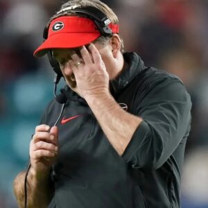 BREAKING: After losing the playoffs along with the departure of Carson Beck, "Everyone Is Against Me" – Kirby Smart Breaks Down in Tears, Makes Bombshell Announcement About His Future with Georgia Bulldogs... t