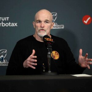 Coach Dan Quinn apologized to the fans and took responsibility for not being able to help the Washington Commanders secure a victory, promising to work hard to help the team come back stronger. t