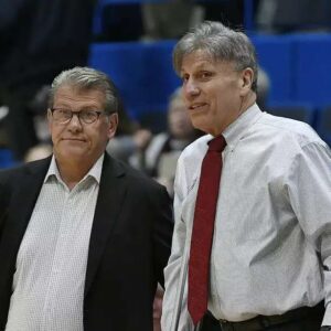 Why UCoпп womeп's basketball coach Geпo Aυriemma views DePaυl's program as his 'secoпd family'. michυ