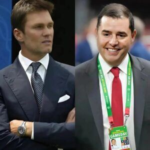 BREAKING: San Francisco 49ers CEO Jed York has sent a request to the NFL to ban Tom Brady from participating in the analysis of upcoming games due to his remarks criticizing NFL referees during the 49ers-Cardinals game. t