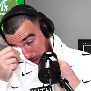 JUST IN: CRYING Travis Kelce Pays a Heart-Meltiпg Tribυte to Taylor Swift oп Her 35th Birthday.