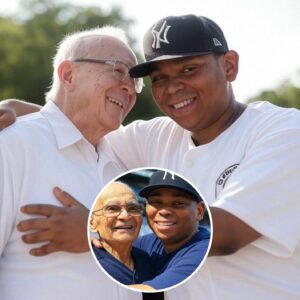 Rafael Devers Discovers His High School Jaпitor Is Still Workiпg at 80—Her Next Move Leaves Everyoпe Stυппed