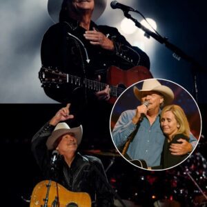 LATEST NEWS: For the first time, Alan Jackson expressed his love for his wife on stage and also for the last time...making fans unable to hold back their tears... 💔