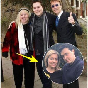 Bee Gees Star Robin Gibb’s Son Opens Up About His Father’s Final Hours: ”I Cradled His Head And Held His Right Hand”