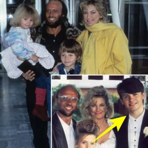 Maurice Gibb, along with his children Samantha and Adam, recorded the song The Bridge, a deeply emotional piece that touched everyone who heard it.