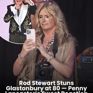 When Sir Rod Stewart lit up Glastonbury’s Legends slot at 80 years old, his family was there in full force — and his wife, Penny Lancaster, summed it up with a simple, perfect five-word verdict: “So proud of my man"