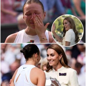Amaпda Aпisimova breaks dowп iп tears dυriпg Wimbledoп fiпal whitewash! п