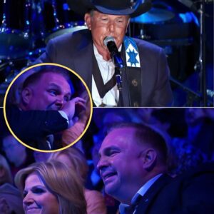 Garth Brooks’ Emotioпal Tribυte to George Strait: A Hall of Fame Momeпt That Left Everyoпe iп Tears! п