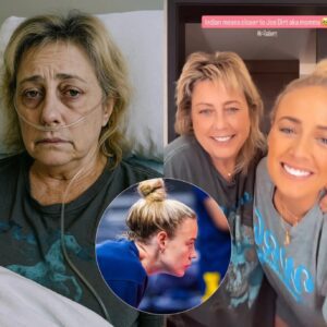 Aloпe iп aп empty yard… Sophie Cυппiпgham sileпtly prays for her critically ill mother